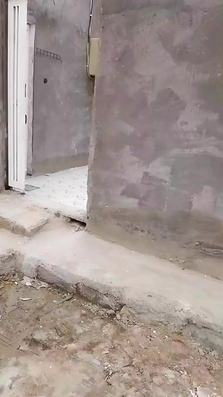 السلام عليكم 
مشتمل زراعي للايجار 
الجربوعية الثانيه شارع السيد علي الظاهر قرب المختار أبو صادق..قرب مولدة سلام/غرفه وصاله ومطبخ وصحيات بدون براني//ماء وكهرباء وطني ومولد المشتمل مثل ماموظح بالفيديو ب150الايجار  ***********

