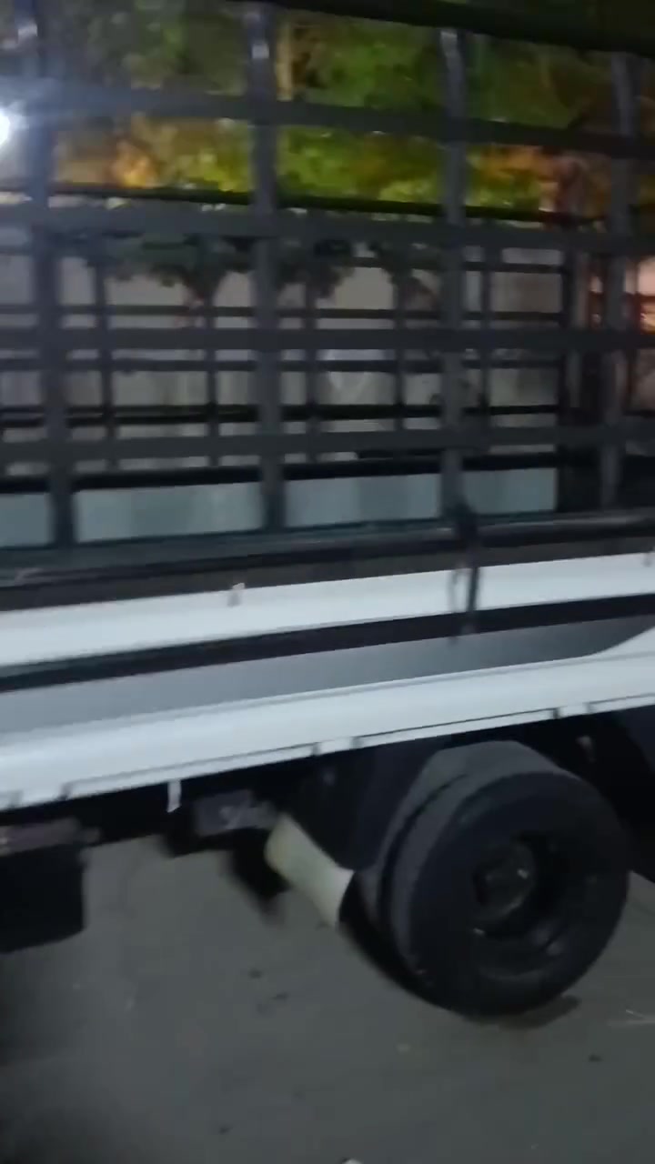 بغداد • شاحنات • بدون تفاصيل