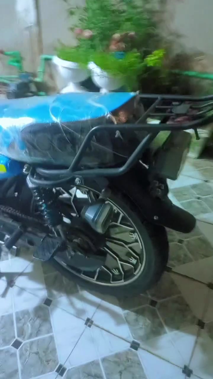 سلام عليكم دراجه سيفان خمسه كير موديل 2025 درجه حلوه ومرته مانقصه شيي وراق صولي سعره 850 وبيه مجال  مكان بابل سكندريه رقم  ***********
