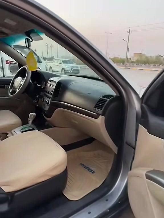 سنتافيا موديل٠ ٢٠١ ٦سلندر رقم واسط مميز مصبوغ حزام سبب جراد السياره خليجي السعر ١٠٠$ بيها ***********الهاتف*********** قلعة سكر ناصريه
