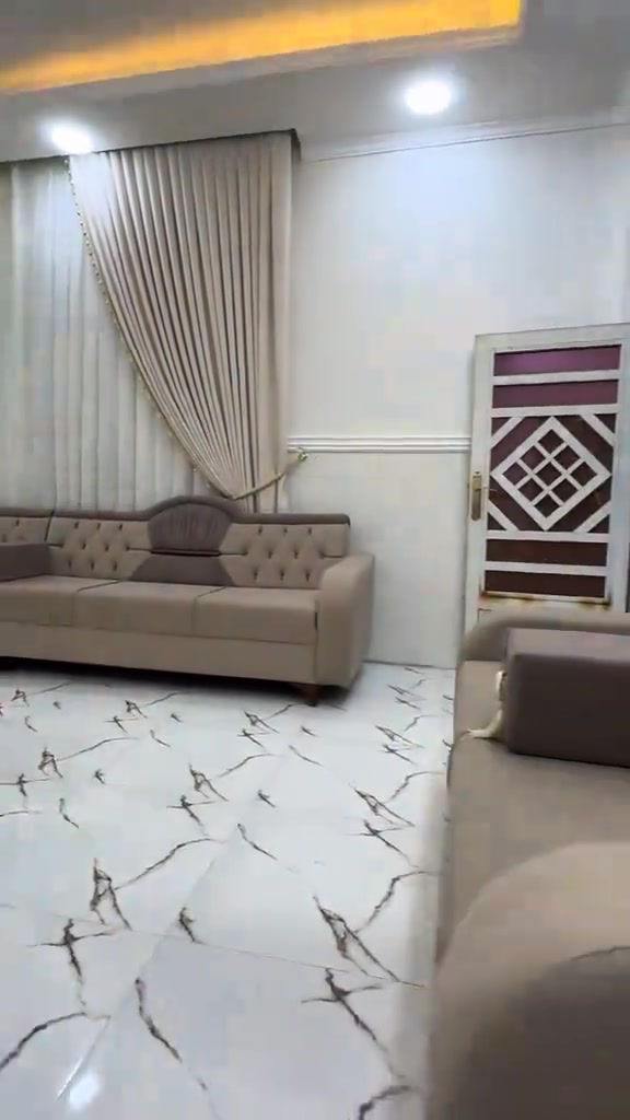 تم اكمال ديوان لاحد زبائننا حسب الموديل ورغبه الزبون
نشتغل جميع  القياسات  والموديلات والتصاميم
العنوان /كوت  /فلاحيه شارع 30
رقم ***********
واتساب ***********
