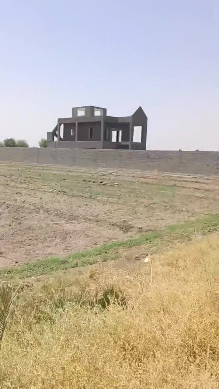 أرض زراعيه طابوا 25 على طابوا المحموديه.مساحه 12دونم قريبة على السريع الرضوانيه معمل زينب مربع مزارع ماء سقي متوفر.جميع الخدمات للاستفسار الاتصال على الارقام التالية ***********ابو أيوب الخالدي 
***********
