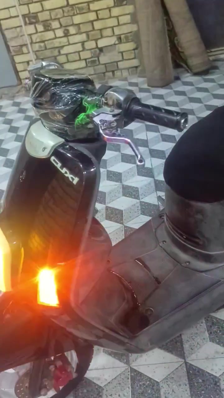 سلام عليكم بوليس للبيع مزوده 55دراجه حلوه ونضيفه شلعه ومعدل دراجه اي نقص مابيها تراي وين ماتريد دواخل ملح تواير جدد دبلات شغالات هندر سلف اشاير شغال دراجه ماناقصها شي شرط مكينه هاون المكان التضحية شارع العياده السعر 500وبيها مجال رقمي واتساب فقط ***********

