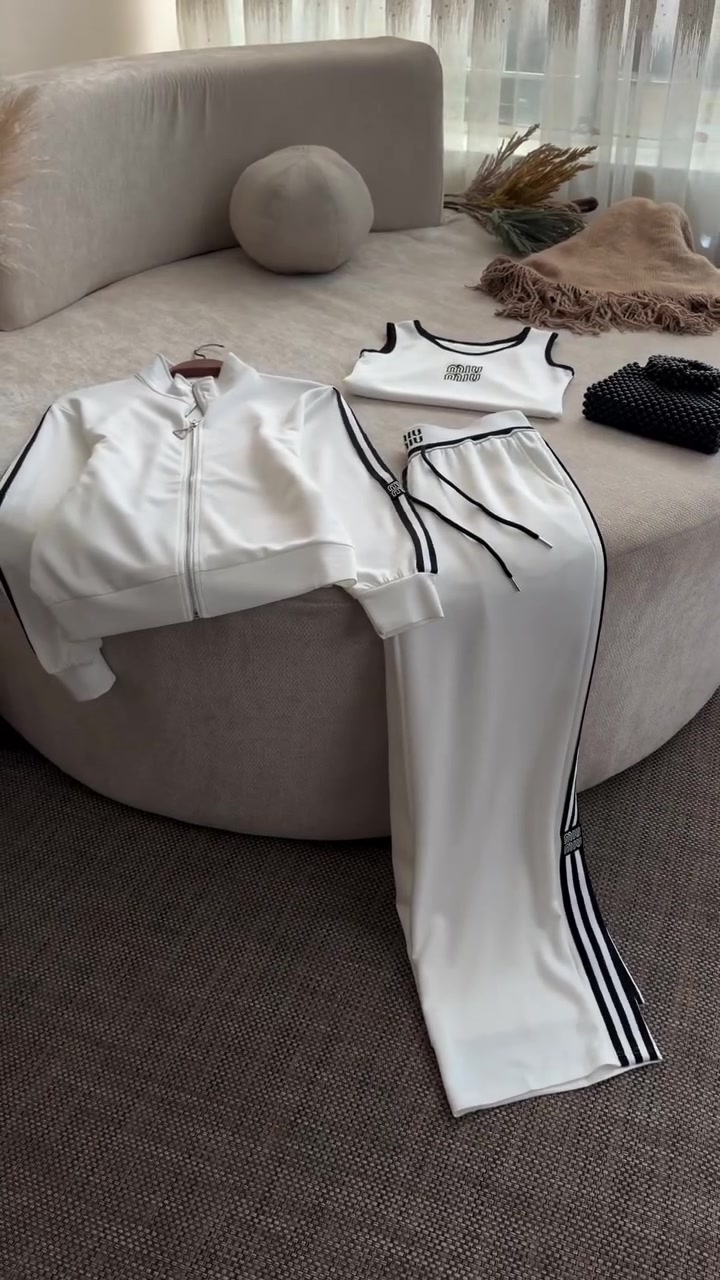 ✨موسم جديد  والبضاعة غيرر ✨
✨  كوالتي يجنن يعني الخامة صيفية وقطن 100‎%‎
🌟القياسات :- S/M/L/xL/xxL
‏‎🚖 التوصيل : بغداد (5) الاف محافظات (7) الاف 
خلال 24 ساعه الطلب يمج 🛍️
