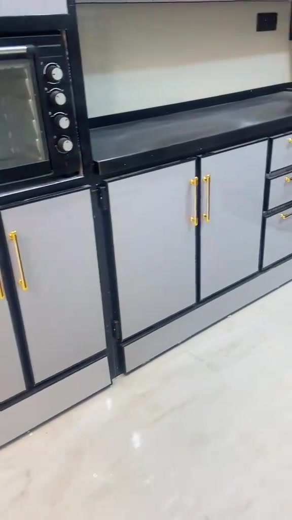 اشتغل حسب الطلب تفصال ع متر المنيوم تركي مطن وجهين يصير الباب المتر 350
***********
