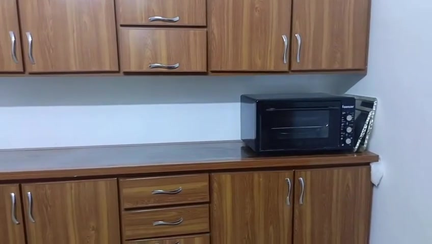 سلام عليكم كونتر لبيع حيل نظيف و مستغدم شي قليل/***********/بي واتساب
