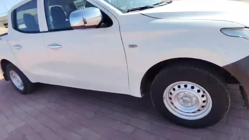 السلام عليكم 
بيك آب ميتسوبيشي L200
موديل 2017
رقم بغداد
مكفوله مابيها اي ضرر
ماشي 180الف كيلو
السعر 145 بيها مجال 
العنوان -الرمادي📍
اتصال ***********
