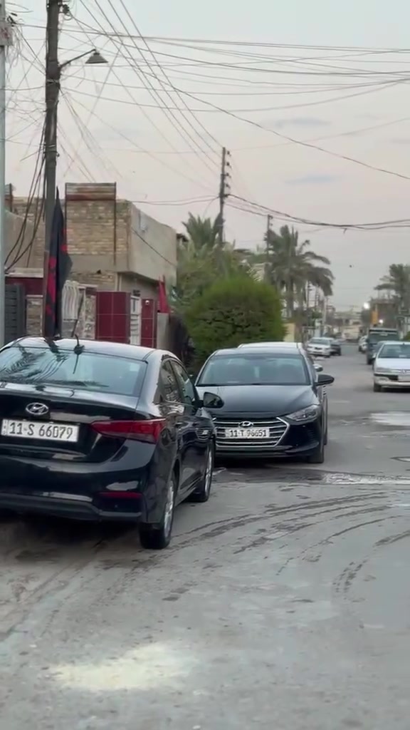 اكسنت 2021 حادث موضح بالصوره رقم بغداد ماشي 70 -  السعر 115 $_مكاني بغداد الدورة السياره بأسمي _***********

نص مكتوب في الصور:
- السوق المفتوح OpenSooq
- HYUNDAI ACCENT 2021 BB BLACK 1.6L 4 VIN: 3KPG24A63ME105210
- السوق المفتوح
- OpenSooq