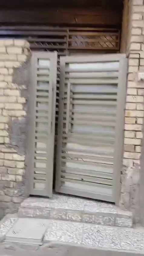 🌹 **السلام عليكم **

🏠 بيت للبيع

📐 المساحة: 50 متر
🏢 البيت: طابقين
📍 العنوان: الشعلة – مقابل قطاع السابع
🧭 على الغربي – مقابيل العمارة الحمراء
📜 سند 25

📞 للاتصال والاستفسار:
[***********]
