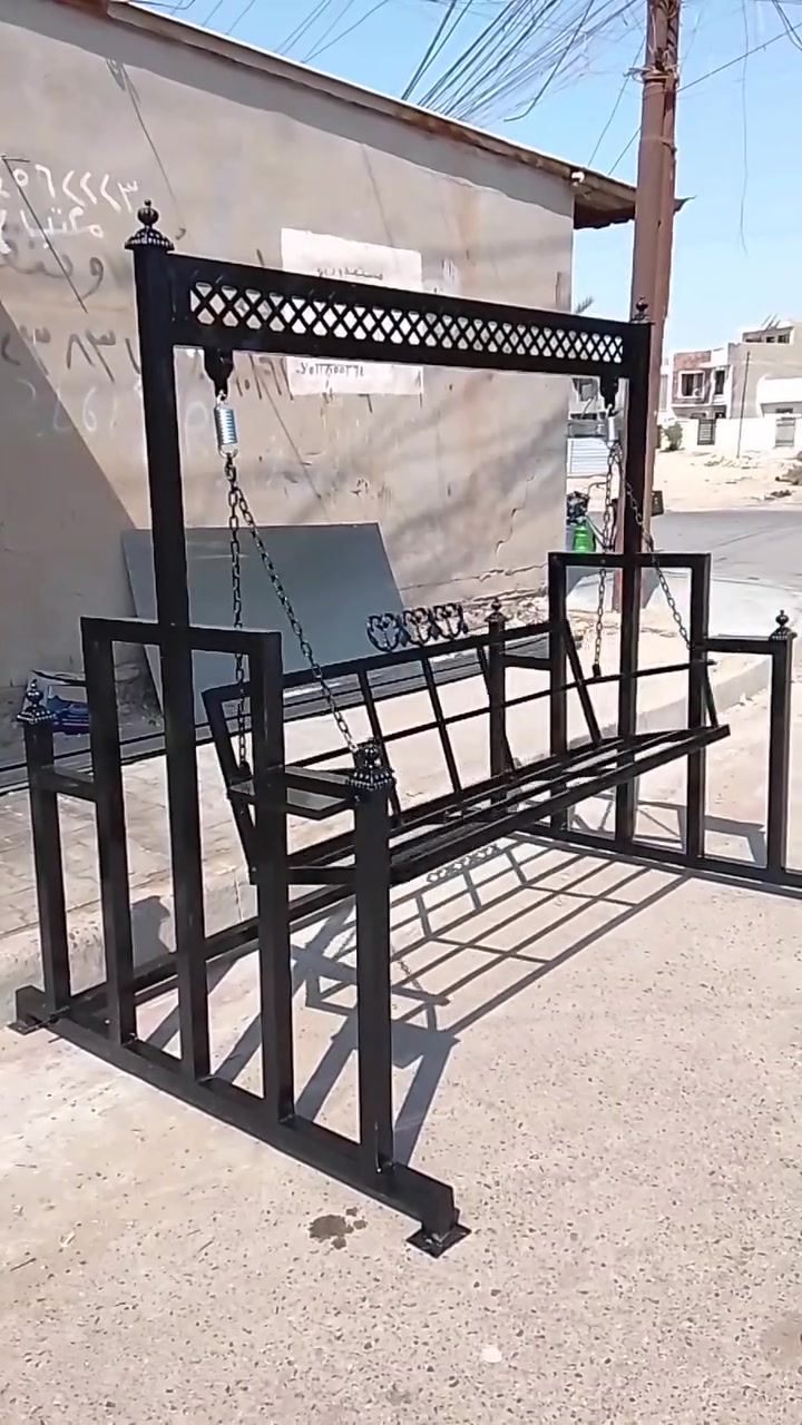 السلام عليكم
اخوان مرجوحه عائلية ٤ نفرات للبيع السعر ٢٠٠ الحديد ثقيل تفصال 
للتواصل واتساب ***********
