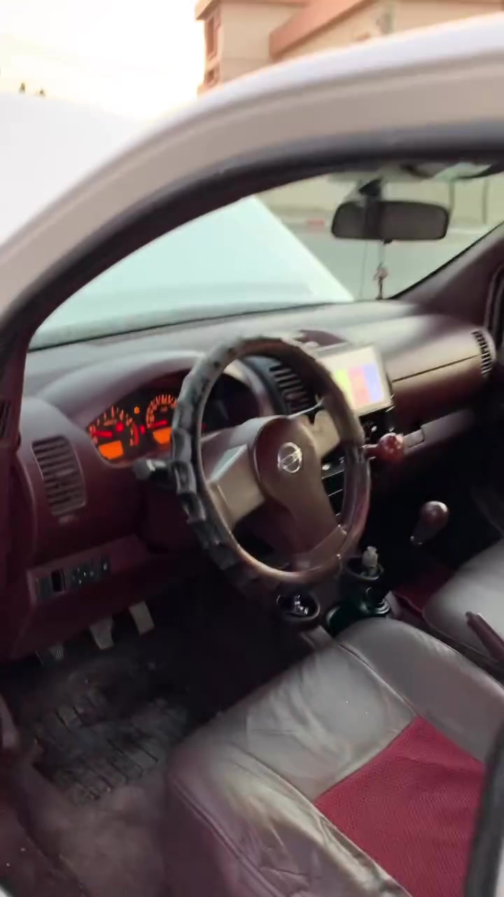 Nissan navara 
2009
سەیارەکە ماڵی دۆستە دەعم و لێدراوی نییە ناوی پاک ماوە گێڕ مەکینە ئەکسل گاردن هەمووی  بەشەرت شەش ساڵە لای یەک کەسە 
لەڤیدیۆکە هەموو شتێکم باس کردووە نرخی ٨٨ وەرەقەو مەجال 
شوێن سلێمانی 
 ***********
