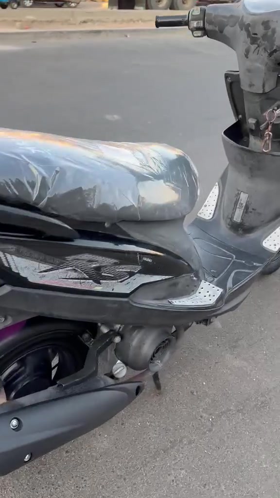 السلام عليكم ماكس عدلة بلادية 🏍️ جديدة ختم واحد كلة شغال سلف وهندر وكهربائيات واوراق كامله كل نقص ما بيهه جيب فيتر وتعال فحص العنوان مدينة الصدر الإتصال على صاحب دراجة ***********
