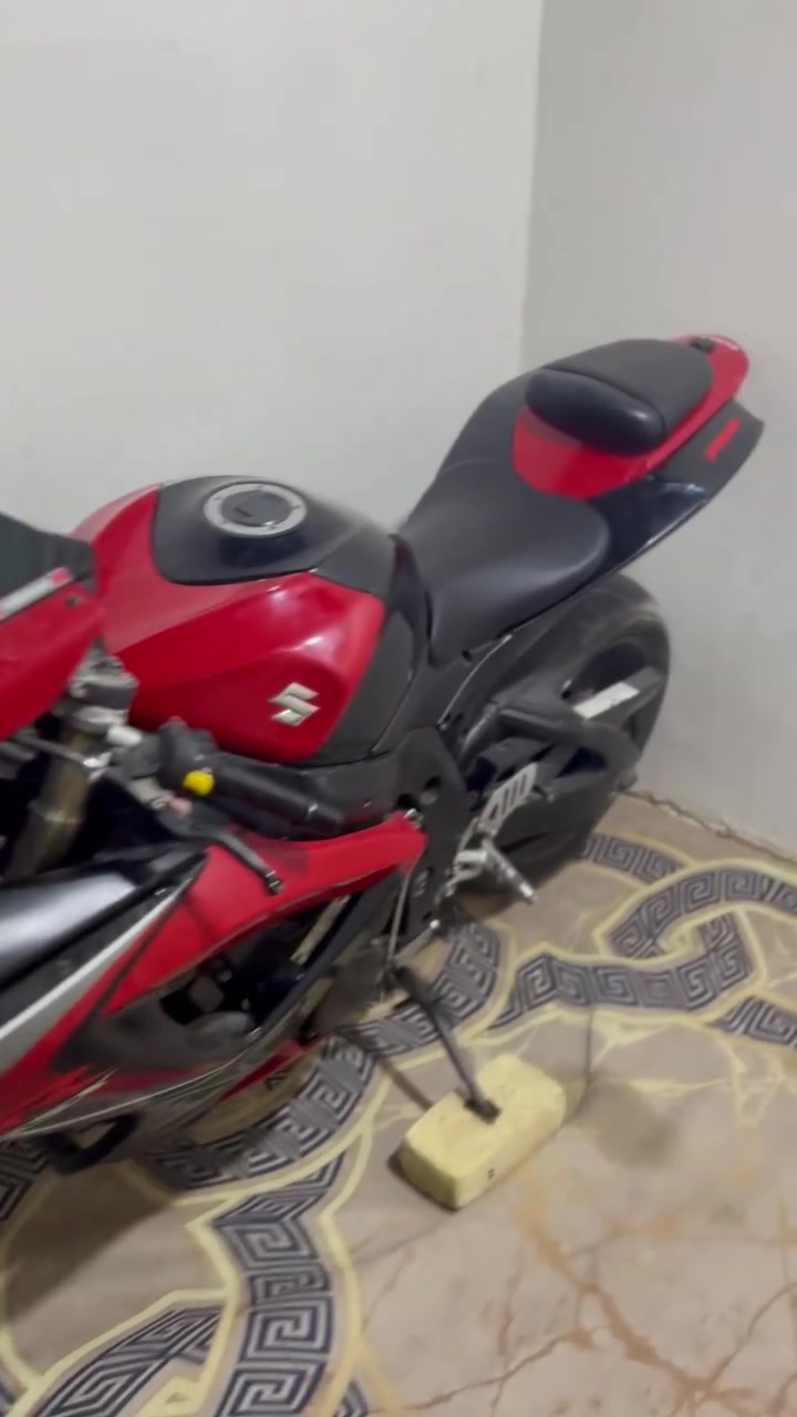 سوزوكي • GSX-R • سبورت