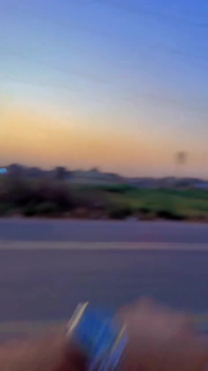 الدار للبيع الزعفرانيه مقابل الامانه المساحة ٦٥٠ متر يصلح مزرعه 
سند ٢٥ طابو زراعي يحتوي على (غرفة نوم كبيرة-صاله كبيرة- مطبخ حار - مطبخ بارد -استقبال كبير-صحيات خارجيه وداخليه )
مساحة الحديقه ٣٥٠ متر
مساحه البناء ١٥٠ متر
توجد مساحه خلفيه ١٥٠ متر 
ويحتوي ع محرم تشجير خلفي مساحة كبيرة تقريبا ٥٠٠ متر
للاستفسار الاتصال على الرقم ***********
