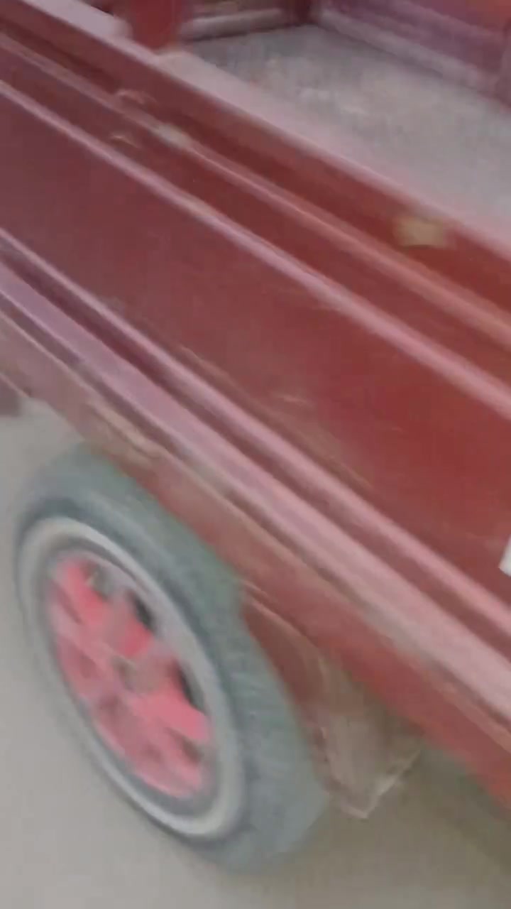 سلام عليكم ستوتة ام طير للبيع العنوان ديالى الحويش بصف جديدة الشط الاستفسار ***********. ***********

