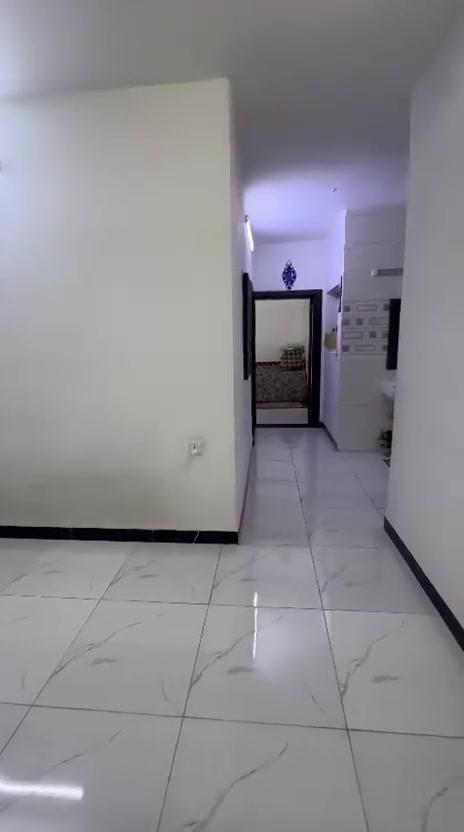 شقه للبيع طابق ثالث العمارات ابو غريب  عمارع ١٧  الرقم
***********

