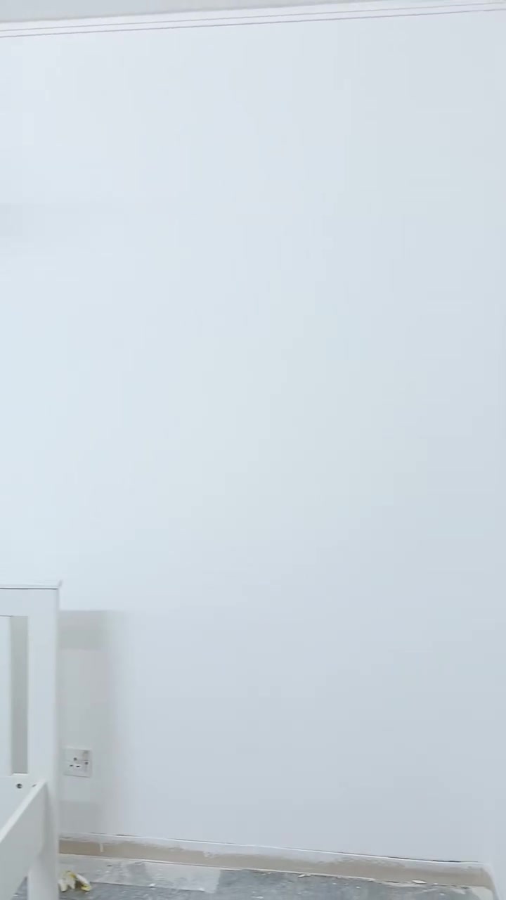 جزء بسيط من أعمالنا للستفسار (***********)
غرفه نوع الصبغ جوتن اللون أبيض ثلجي ربع لمعه 
كل هذه يكلفك 150 ألف فقط عرض 
موقع العمل بسمايه 📍
اصباغ 🤍   
ديكور 💙
كهربائي 🖤
عرض خاص سعر المتر جبسن بورد مع الصبغ والتثقيب والاناره  
كرسته وعمل شغل فوق الدرجة الأولى واتساب
