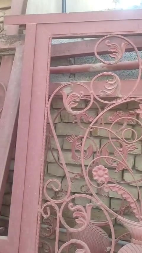 مكلف بالنشر باب سلايت شغل تسگام حدادة الحي وشباكين ايضا تسگام مامستعملات جديدات للبيع  لمن يرغب بالشراء الاتصال بالرقم ‏‪***********‬‏
