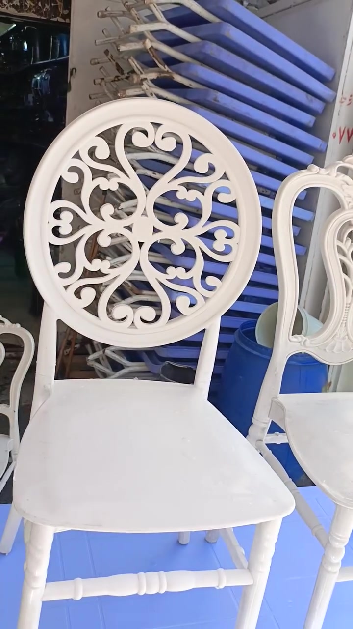 كراسي ابو القلب النضافه 70بل ميه النضافه ابو الورده 80بل ميه النضافه ***********
