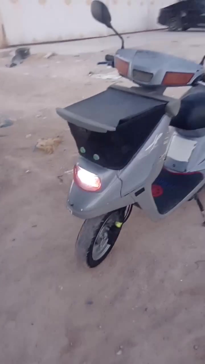 السلام عليكم ماطور بزون كلو شرط سلف وايرمنيا جاهز السعر ٢٢٠ وبي مجال
للإستفسار    ***********

