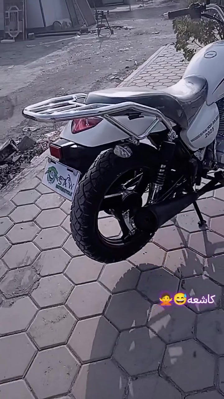 السلام عليكم دراجه سنكي ناصي محرك ساو 200
الموديل 2025 نضافه مثل ممبين يمك بل صوره وتصل ودلل 

***********
