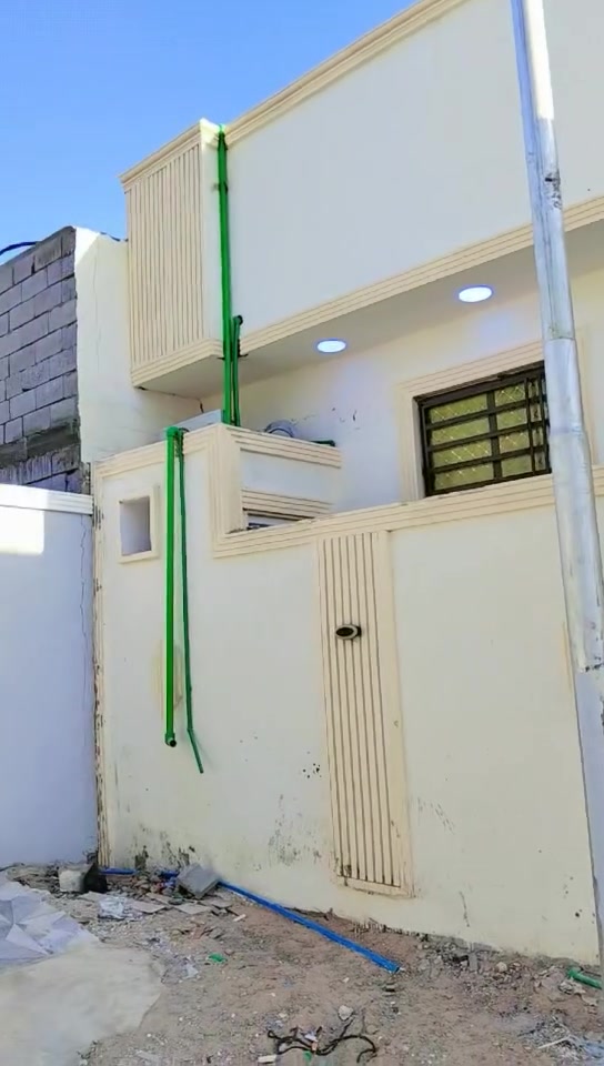 يتوفر الدينا بيت للبيع في ابي الخصيب حمدان قريب من سوق اومصتوصف حمدان طابو زراعي عراقي سند 25وكله ونسخه من طابو مباشر تكاتب معا ابو طابو عراقي موجود مساحة البيت الاول 150,م يحتوي على 2غرف منام وصاله اوديوان أو مطبخ وكراج وحديقه بيت بناء جديد شغل دراجة أولى جميع الخدمات منطقة متكاملة ثاني بيت عن تبليط سعره 90مليون او قابل اللتفاوض إلا ستفسار رقم الهاتف *********** البيت الثاني مساحته220م يحتوي على 2غرف منام وصاله اوديوان أو مطبخ وكراج وحديقه بيت بناء جديد شغل دراجة أولى جميع الخدمات منطقة متكاملة إلا ستفسار رقم الهاتف ***********
