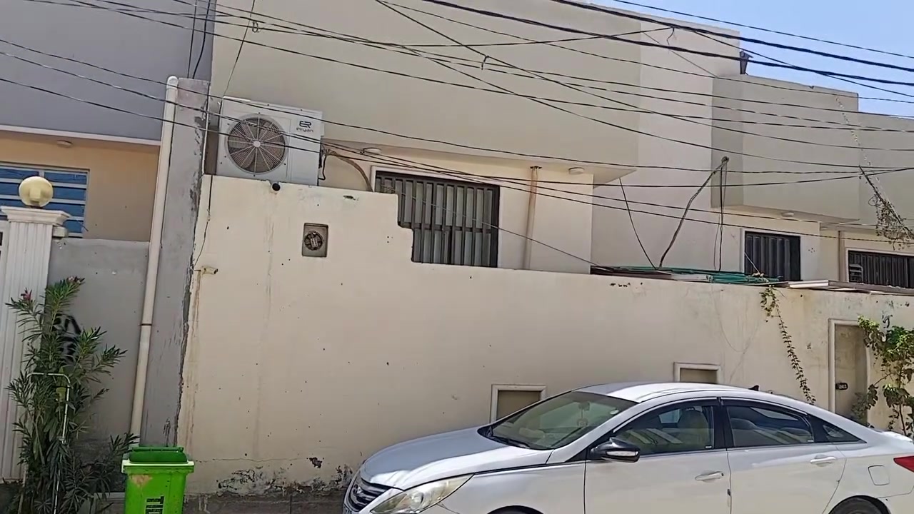 دار زراعي للبيع 
المساحة 130
يحتوي غرفتين صالة استقبال صحياتعدد2 مطبخ 
واجه 13نزال10
السعر 55 
***********
