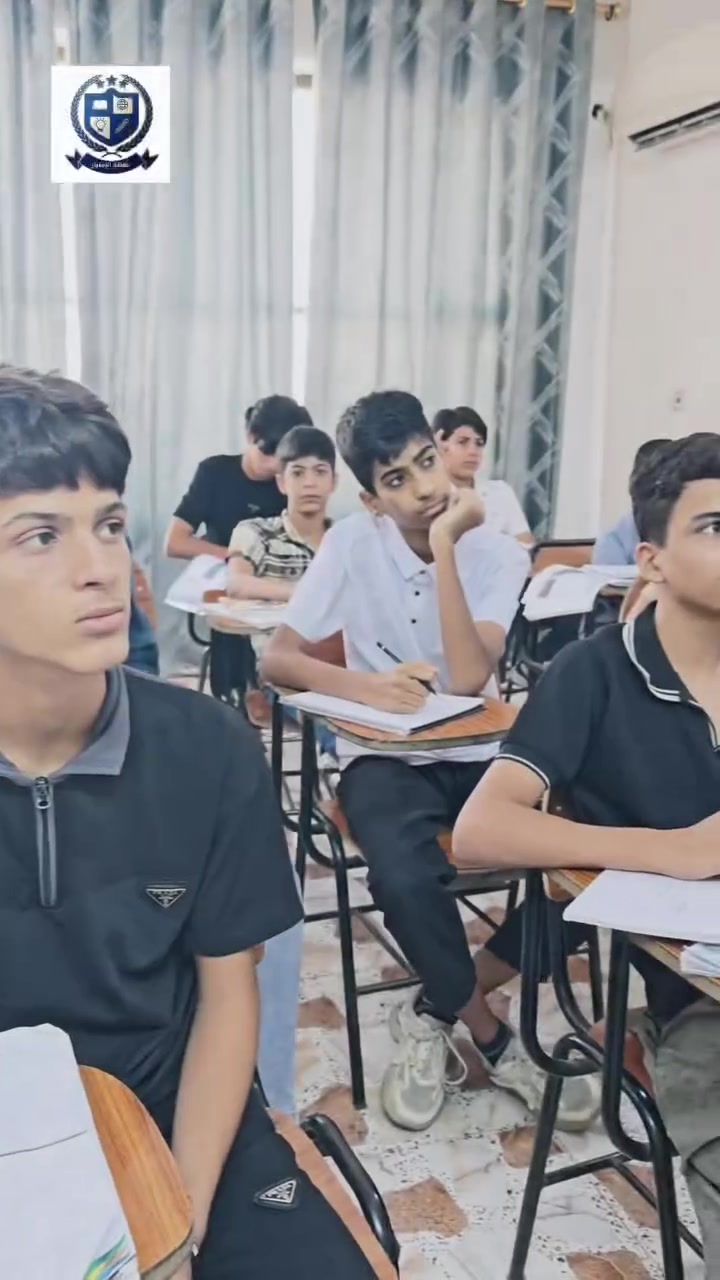 ✨ جانب من عطاء لا يتوقف.. وبناء لمستقبل أبطالنا! ✨
نشارككم جانباً من الدورة المركزة المجانية المخصصة لطلاب الصف الأول متوسط (من طلاب متوسطة ناظم شاكر)، برفقة المبدعة الست رنا بهاء 👩‍🏫📚
جهود مستمرة وعطاء مميز لتهيئة أبنائنا وتجهيزهم بأعلى مستوى لخوض امتحانات الدور الثاني وتحقيق النجاح والتفوق بعون الله 💯💪
📍 العنوان: الحسينية - نهاية شارع الجريخي - بناية مطعم جكن أوسلو - معهد الإمتياز
📞 للتواصل والاستفسار: ***********
#معهد_الإمتياز #الصف_الأول_متوسط #الدور_الثاني #الدورة_المركزة #النجاح_يجمعنا
