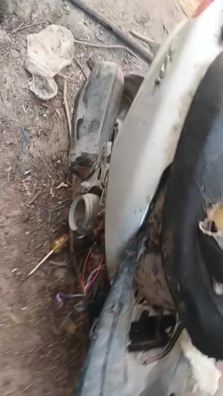 سلام عليكم دراجه عصفوريه دراجه متروكه مكينه نضيفه دراجه بيهه حيل دراجه جيبله كفرات ترجع جديده كشما بيهة بس كابريتر حطلانه قيم وخذ مكان ناصريه خميسات رقم ***********مابي واتساب
