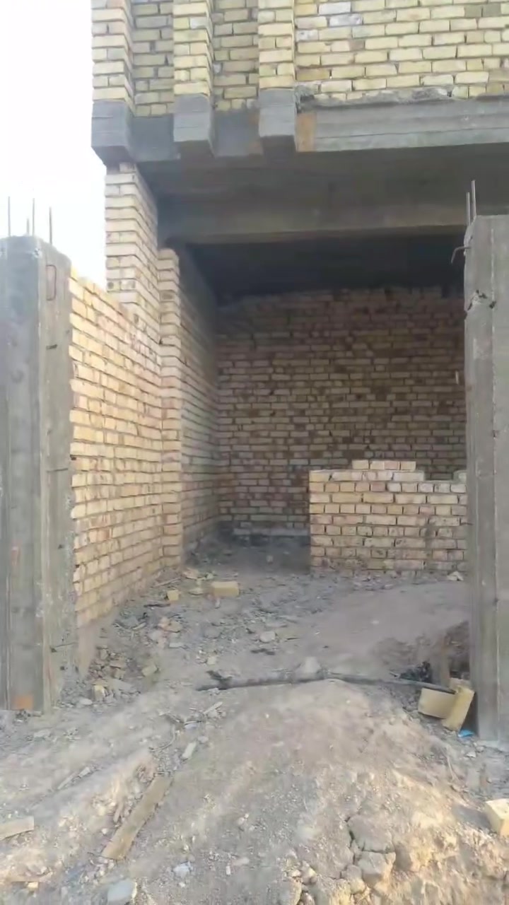 هيكل للبيع المساحه 125متر طابو زراعي سند 25)) كافه الخدمات ماء كهرباء تبليط)) يحتوي على غرفه نوم وصاله ومطبخ وستقبال وصحيات داخلية وخارجيه)) عنوان طويريج حي الجمعيه شارع قي المقام القديم)) للتواصل (***********)
