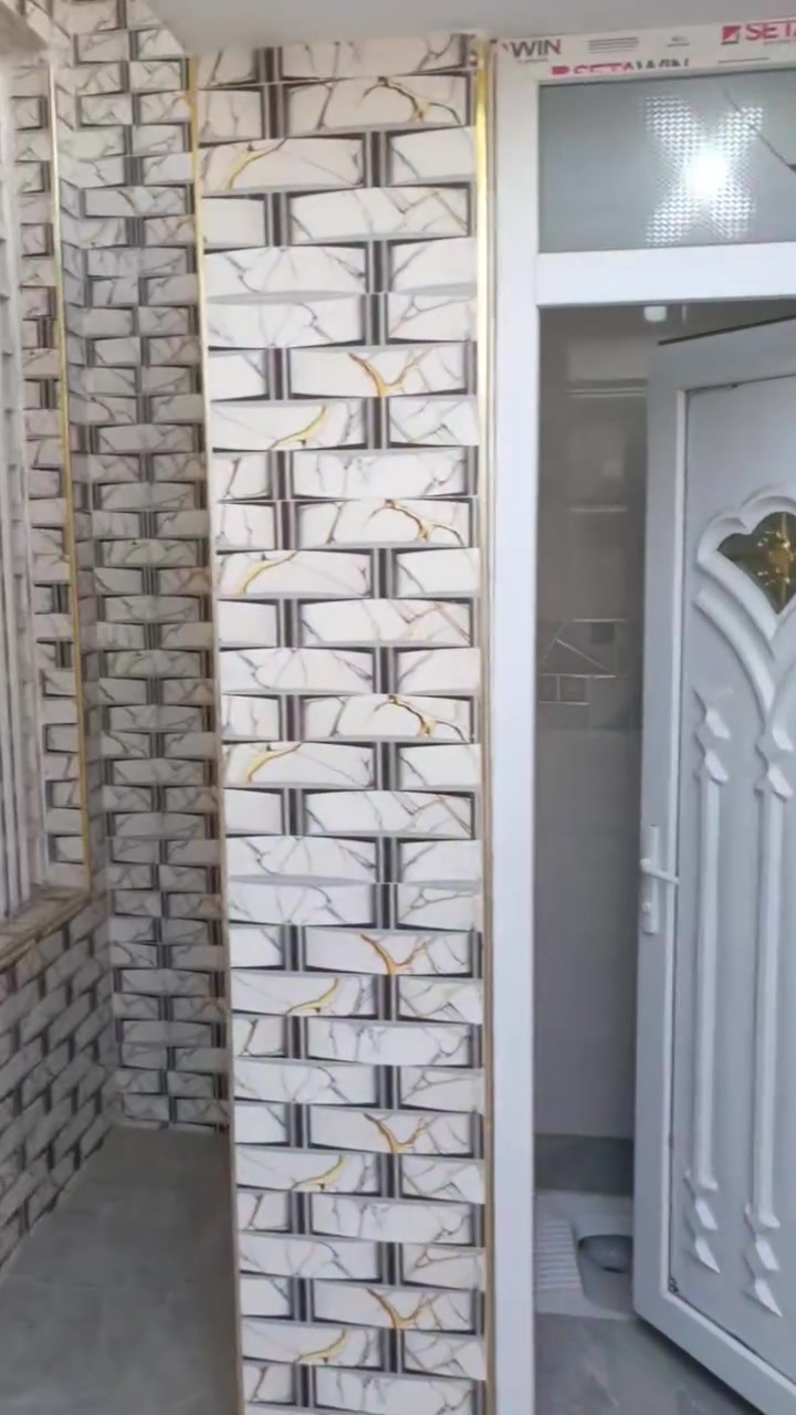 السلام عليكم
اثنين بيوت للايجار حي طارق القديم قرب جامع الشيخ حاچم بفرع مولدة رمزي اي واحد منهم يعجبك اتصل ***********
