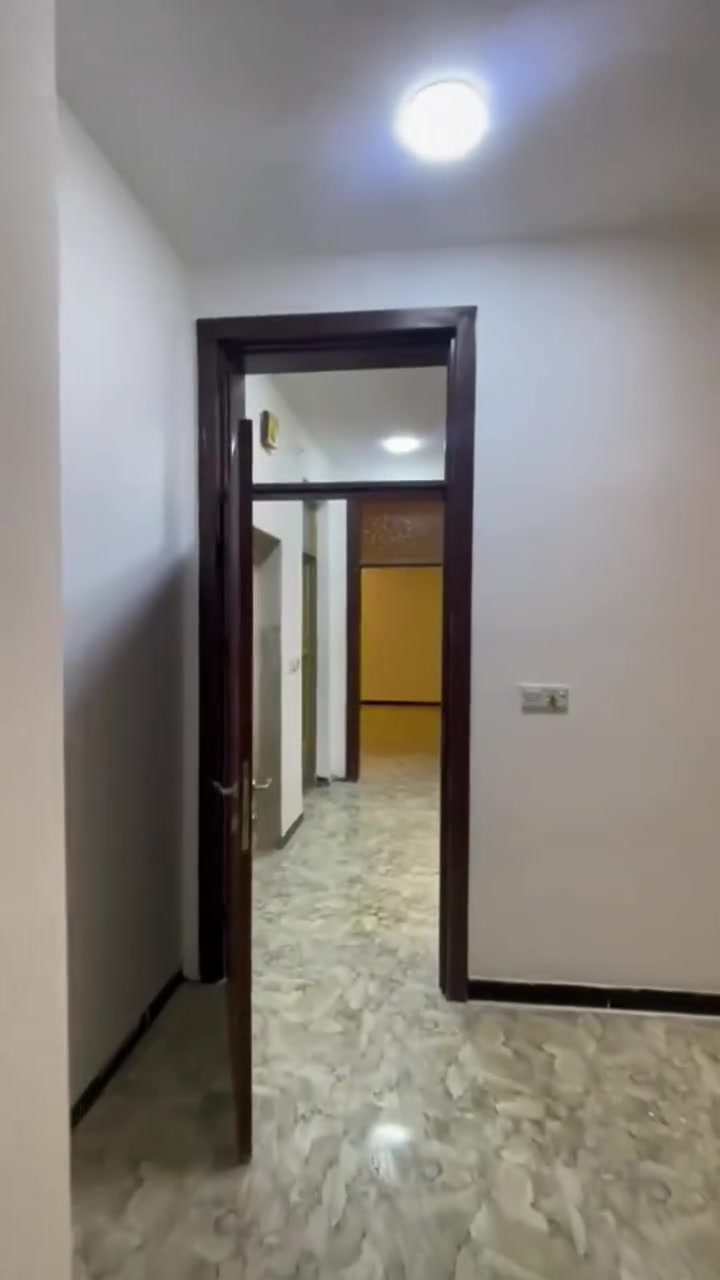 سلام عليكم توفرت لدينا ايجارات الدوره الاثوريين
طابق اول غرفه واستقبال ومطبخ وخدمات الايجار/500
***********    واذا اثاث ب750 والاثاث ع ذوقكم
رزان @إشارة
