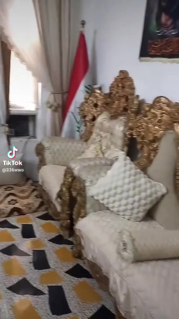 تخم ملكي للبيع كامل سعرب٧٠٠وبي مجال الشراي يتصل ***********كركوك حي العسكري
