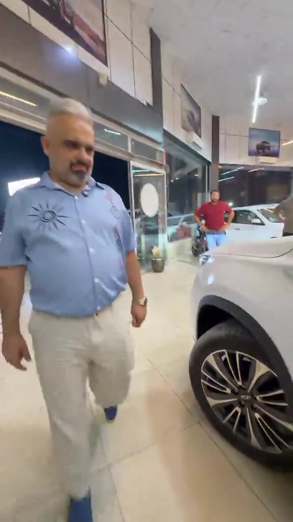 شيري تيكو 8 2025 🚘🔥 📅 الاربعاء 16-09-2026 📅 ( التفاصيل مذكورة في الفيديو ) 👇 👨‍💻 خدمة البيع نقداً : ☎ 6322 ☎ *********** ☎ *********** ☎ *********** ☎ *********** ☎ *********** ☎ *********** 💼 شركة باركود… نسعد بخدمتكم🙏 #العراق #شركة_باركود #باركود #سيارات #عروض  
