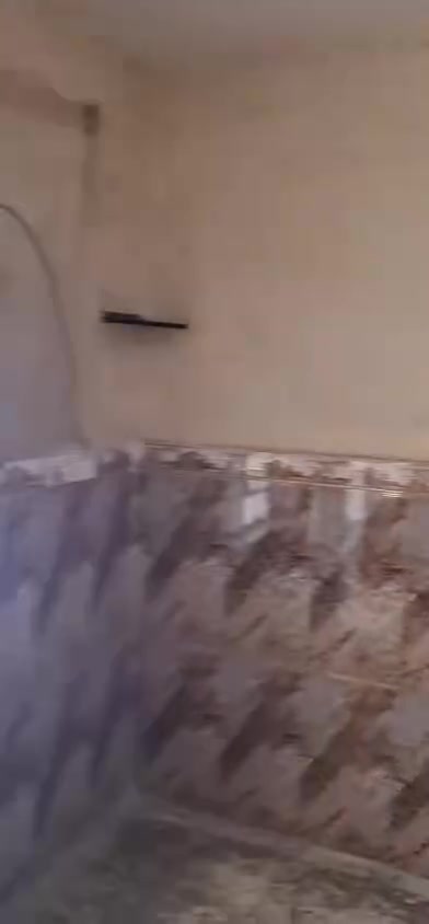 سلام عليكم 
نصف قطعه خلفيه
 مدينه الصدر قطاع 40 
مساحه 72
السعر 75 وبيه مجال 

الرقم ***********
