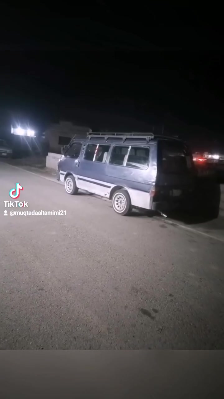 السلام عليكم شباب هاي السياره بسمي لي عنده خلي يجي واتساب ***********
