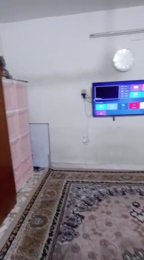 بيت
يصلح للاجار او رهنيه حسب الاتفاق
يحتوي على
غرفه نوم
مطبخ منعزل
صحيات 
حولي صغير
طرمه 
العنوان ابو دشير شارع 15
للاستفسار
***********
