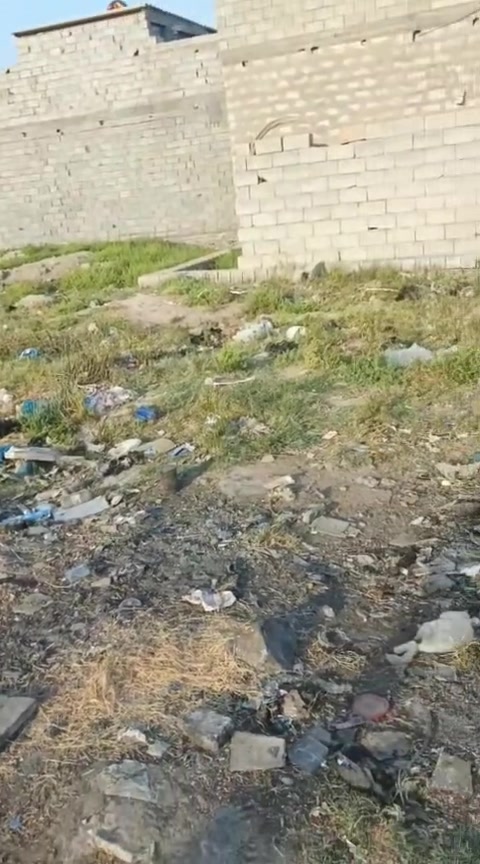 المكان ماقبل الحسينيه مال راشديه مقابل محكمة الحسينيه.. اسم المنطقة قرية رياض الفياض خلف مطعم سمينه السياحي. 
***********
