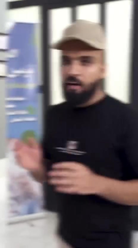 #انت بهيت وتريد تسوي تقويم أسنان وبالأقساط؟ 🦷مجمع الإحسان لطب الأسنان يوفره بدون مقدم وبنفس السعر نقد أو أقساط، كما يقدم المجمع خدمات اخرى لعلاج الاسنان.
العنوان: الانبار-قضاء هيت-حي الجمعية- شارع حامي حميد- مجمع صيدلية ليمون.
للتواصل الاتصال/ ‭+٩٦٤ ٧٨٨ ٧٩٩ ٣٦٢٢‬
📞 لاعلاناتكم الاتصال بالرقم: ***********
