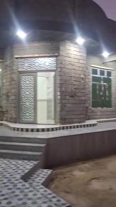 🏠 دار للبيع – الرمادي / الصوفية
📐 المساحة الكلية: 450 م²
📜 سند زراعي 25 – تنازل مباشر
🔹 تفاصيل الدار:
• غرفتين نوم
• صالة
• ديوانية
• هول
• مطبخ
• صحيات داخلية وخارجية
• كراج
💰 السعر: 120 مليون دينار
💬 قابل للتفاوض
📍 العنوان: الرمادي – الصوفية، بداية مدخل شارع البخليفة من جهة الصوفية، شارع 9 م.
📞 للاستفسار وزيارة الدار:
مكتب الساحل للعقار – الصوفية، مجاور مطعم القصر الأبيض
***********
 #عقارات #بغداد #الفلوجه #القائم #حديثه
