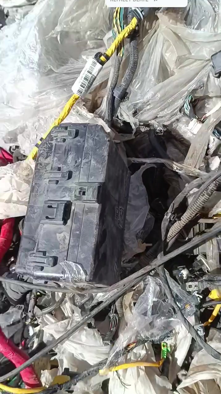 مجمع عالم الفيش حله حي الصناعي حسن عجام *********** جملة و مفرد
