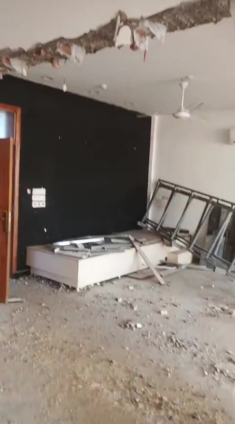 السلام عليكم كادر تفليش كامل تفليش البيوت تفليش الرباطات تفليش الجدران قلع ارضيات تكشير لجدران وبانسب لاسعار هاذا رقمي ونتصل وبخدمتك ***********يوجد واتساب
