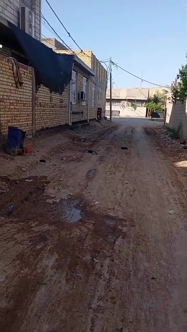 يالله بيت للبيع المساحه 100متر واقع حال مع الاثاث العنوان طويريج حي الكوثر قرب سيطره حي الصناعي الاتصال ع الرقم ***********
