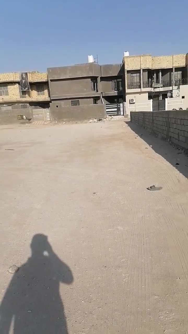 يا الله يا الله قطعه للبيع طابو اسهم مسحته ٩٠٠متر يم جمعه لامام جعفر الصادق
بل سفينه ***********
