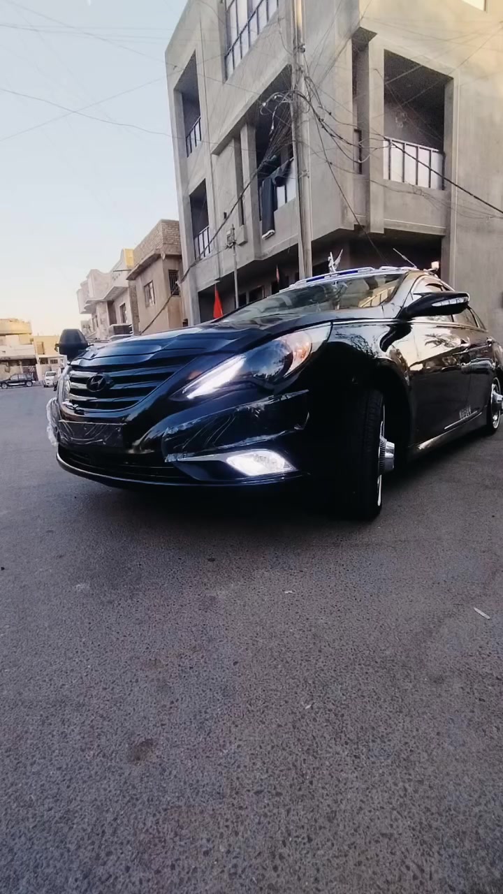 ﷽
الهم صلي على محمد وآل محمد
السلام عليكم شباب
الأسم / سوناته 
الون / اسود غير محدد 
موديل / 2014
رقم العجله/ 11 بغداد 
حجم المحرك / 2400 
تبريد ثلج 
كير / اوتوماتيك +عادي
1 / شاشه 
2 / كامره خلفيه دواره
3 / تحكم استيرن جهتين
4 / تبريد البيانو 
5 / كشنات مخمل 
6 / سنتر لوك ريمونت 
7 / كشنات كهربائي 
8 / تخم تاير 15
9 / تخم كبات راس العبد اصلي 
10/ تحويره 15
11/ منظومه زنون 
12/ دوشمه عام 
13/ سفاري 
14/ جام خلفي كهربائي 
15/ نشره خلفيه اصليه 
16/ نضام ايكو اقتصادي 
 17/ مري ام الشاره 
18/ هورن طاط اصلي 
19/ هورن براد اصلي 
20/ باج +تاج+فانوس +اريل
21/ سيبايه ابو عمار اصليه 
سياره احله من صور بعد شرط 
السياره وارد امريكي 
حادثها جاملغ امامي اوحافت البنيد 
بيها طخه بل جاملغ الخلفي فقط
الباقي كفاله من كلشي
كير مكينه صدر  كله كفاله
هزه جديده فحص جديد
سنويه جديده
بيع أو مراوس حسب القناعه
السعر 100 بيها مجال حق الجيه 
الاستفسار *********** 
الرقم الثاني *********** 
مكان بغداد الشعله حي الجوادين

