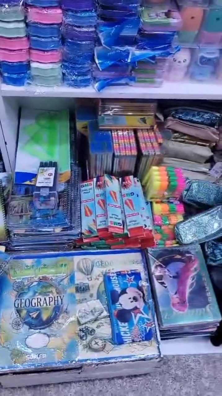 �✨ دفتر مدرسيه  ألطف من الخيال ✨📒
حجمه أصغر من A6 حتى يناسب أي مكان 💼💖
، وداخل يحتوي:
💌 ملصقات لاصقة كيوت
💖 أوراق مميزة على شكل قلوب ورسمات ملوّنة
🎨 تصاميم مرحة للأطفال

متوفر بـجميع أشكال أغلبها شخصيات ترند
😍، مجمّعين حتى تختار الشكل اللي يعجبك 🌈

📍 متوفر الآن في مجمع بهاء الكبيسي 

#عنوانه

للحجز والاستفسار مراسله #الصفحه 

العنوان الرمادي شارع الاطباء فارع الثالث يسارا فرع بيبي

*********** بي وتساب

