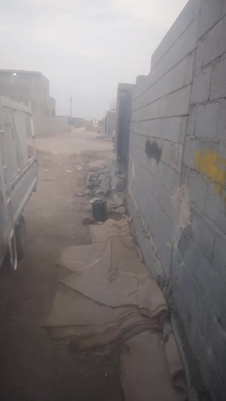 شاحنة • للبيع