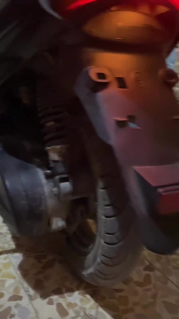 ٩زروف جديده مكينه ناعمه مامفتوحه مكفوله من كلشي دراجه ستوني مأخذه وجديده تجي تفحص بعينك مكاني بصره طويسه سعره ٢٧٥وبيه مجال حك جيه 
شراي اتصل مو شراي لا تعبني ولا اتعبك ***********
