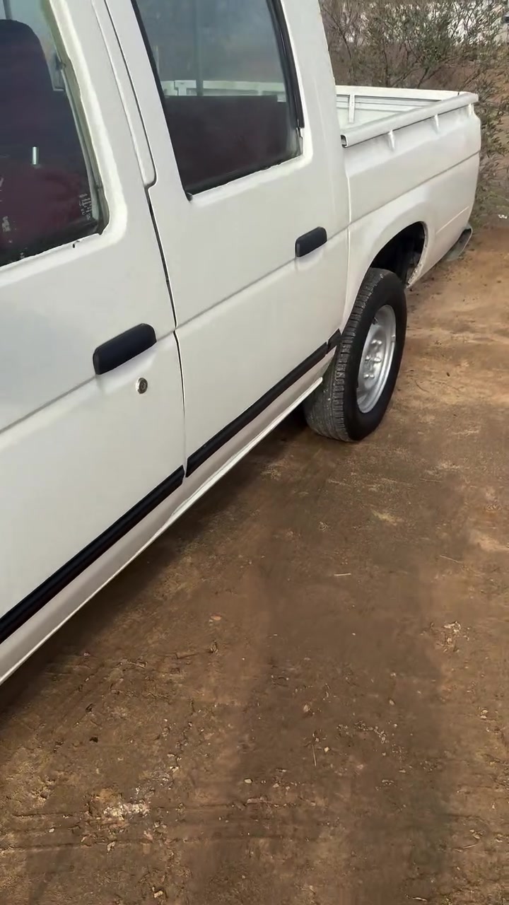 نيسان • موديل ٩٠ • بدون رقم