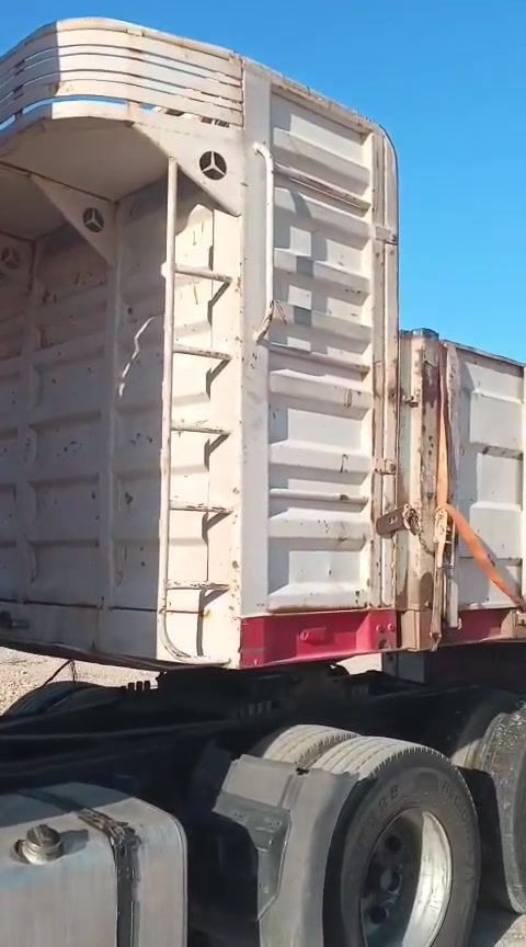 عربانه حدادت حجي يوسف طول 12وربع مكانه بصره زبير سعره 65 *********** واتساب هم موجود
